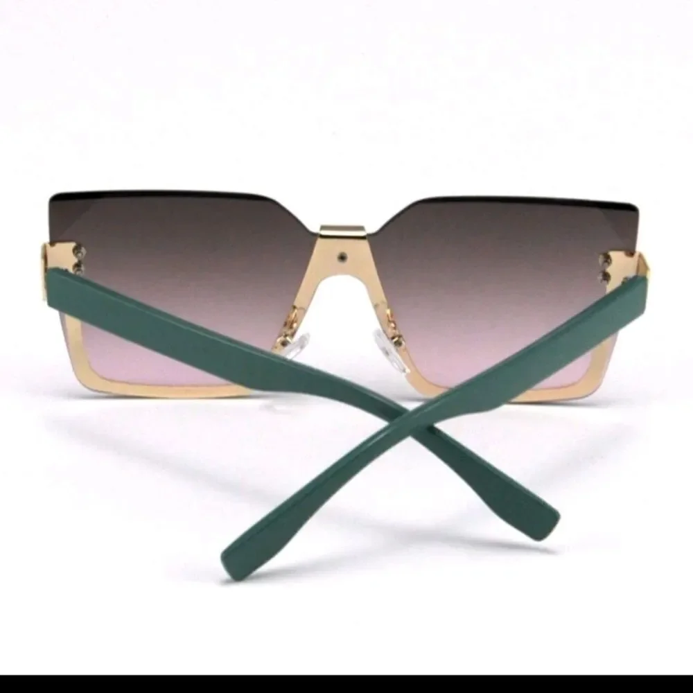 Fashionable Rimless Metal Frame Glasses